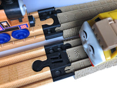 Trainlab adapters compatible with trackmaster (2009) to wooden railway tracks (2pc)