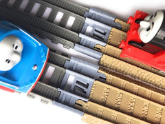 Trainlab adapters compatible with trackmaster (gray 2014) and old trackmaster (brown 2009) train tracks (2pc)