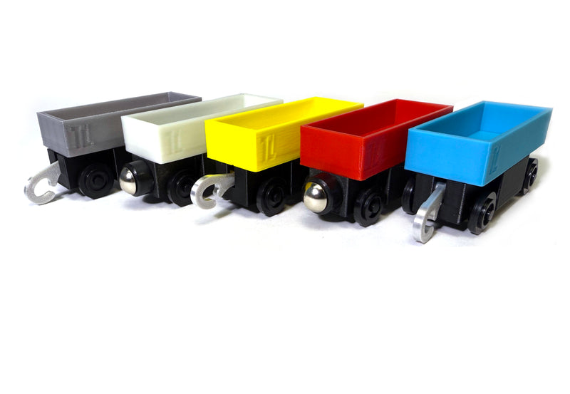 TrackWay Car with TrackMaster coupler and wooden railway magnet