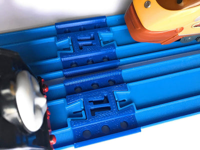 TrainLab female-to-female connector for TOMY Plarail track — image 1 of 5