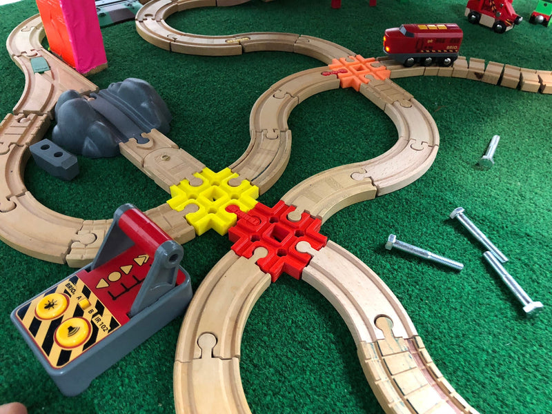 TrainLab cross track connector for wooden railway with Dog Bones — image 2 of 5