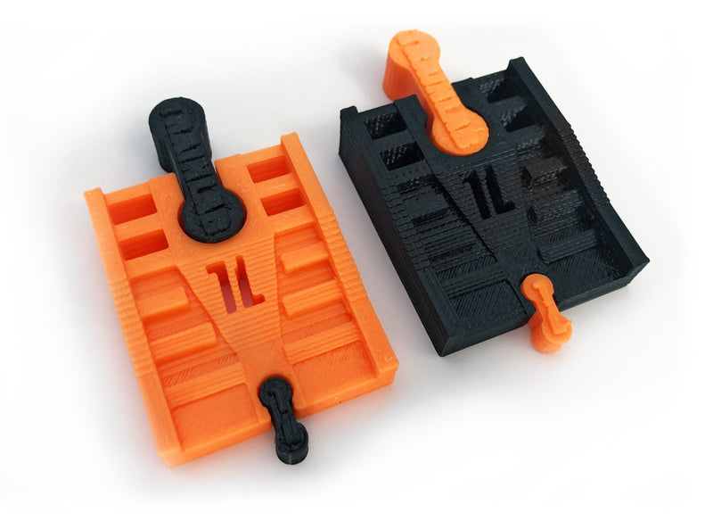TrainLab Take-n-Play to wooden railway adapter with Dog Bones — image 3 of 4