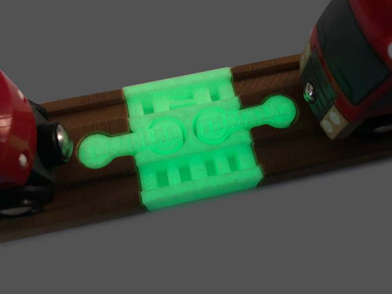 TrainLab female-to-female wooden railway connector with Dog Bones — image 5 of 7