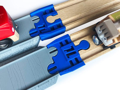 TrainLab Learning Curve Thomas to wooden railway adapter — image 1 of 5