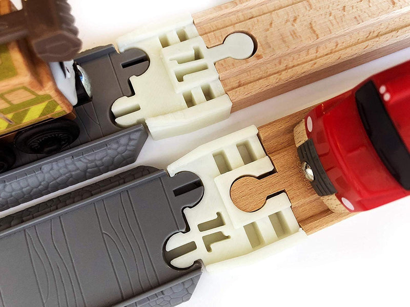 TrainLab Learning Curve Thomas to wooden railway adapter — image 3 of 5